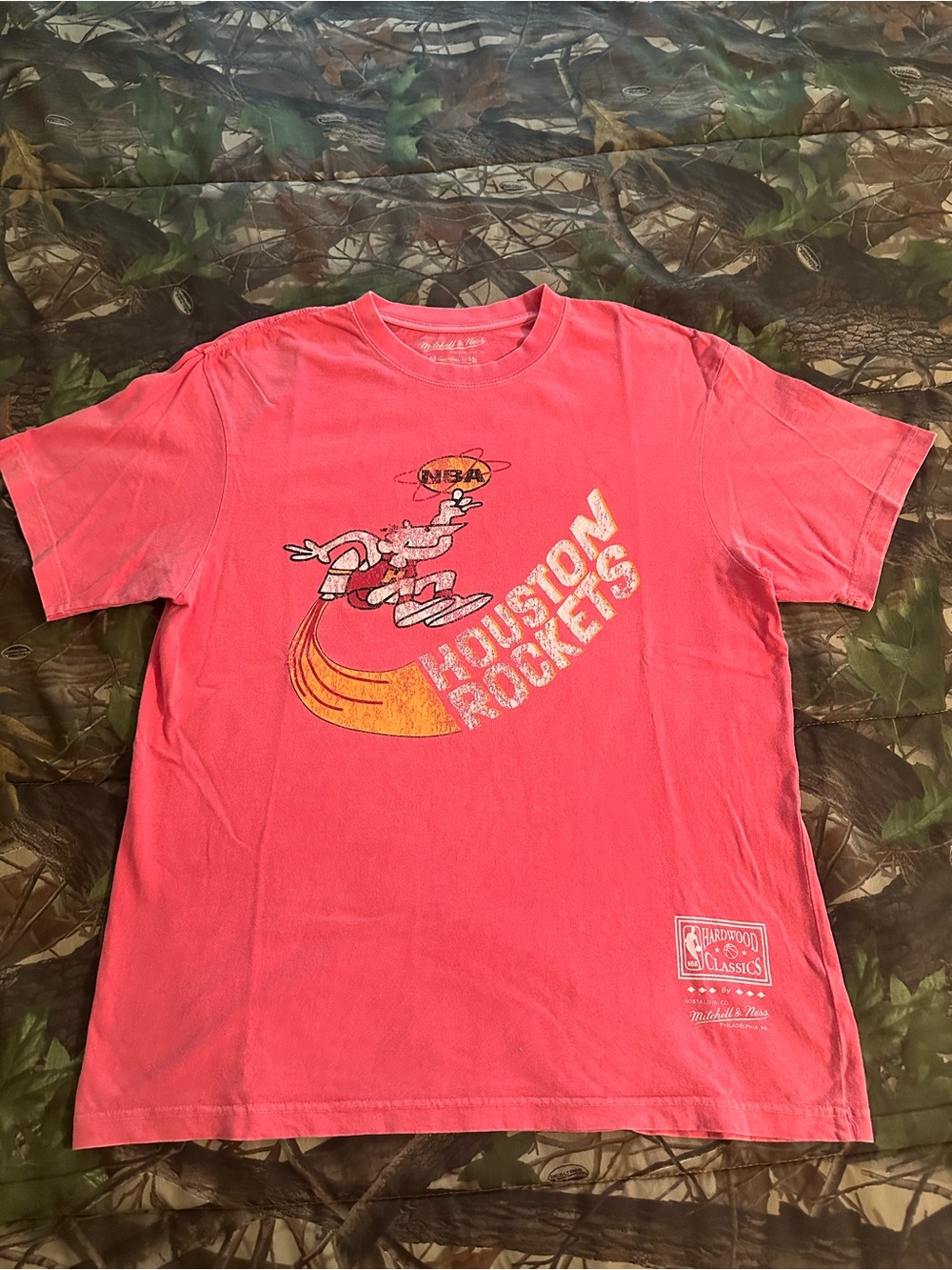Mitchell & Ness Houston Rockets Graphic Short Sleeve Tee